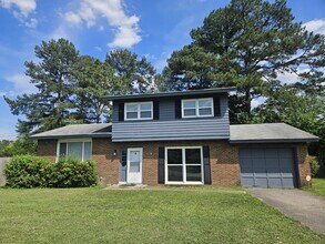 Building Photo - 619 Berwick Dr