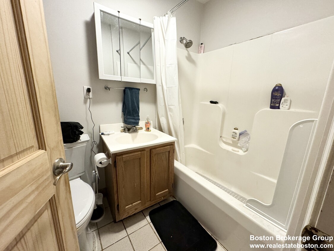 Foto principal - 738 Parker St