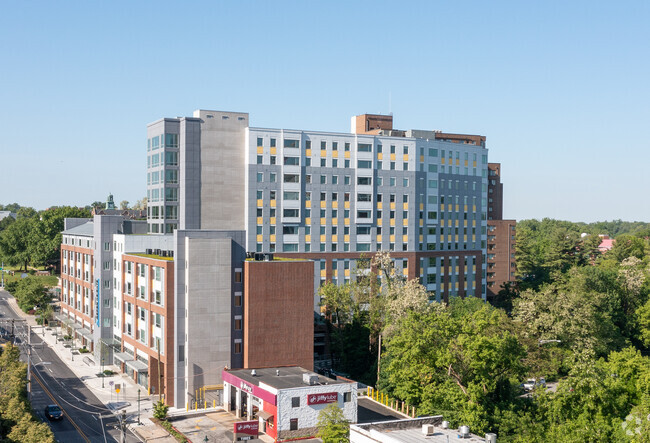 Aerial Photo - Aspen Heights Towson- Student Housing