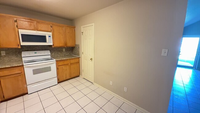 Building Photo - 4602 Pennington Ave