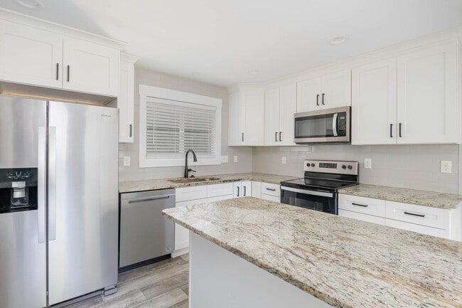 Foto del edificio - 312 Glenrock Dr