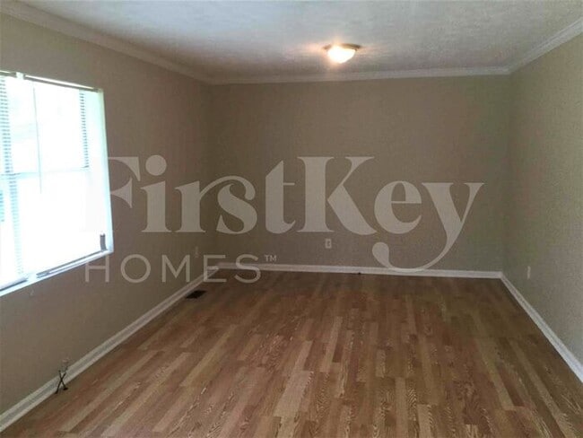 Building Photo - 6293 Silver Creek Ln