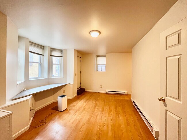 Foto del edificio - 2 Shepherd Ave