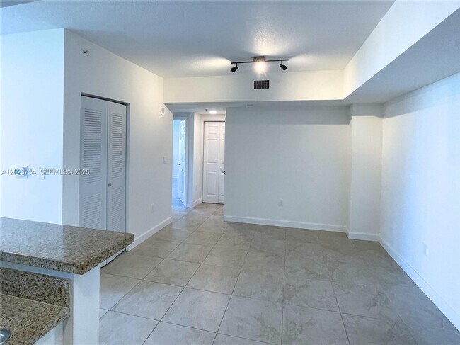 Foto del edificio - 1723 SW 2nd Ave