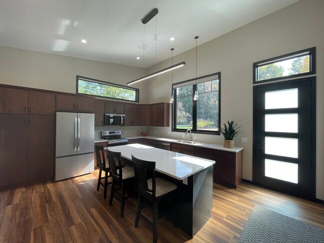 Cocina abovedada de concepto abierto - 150860 Nightingale Ln