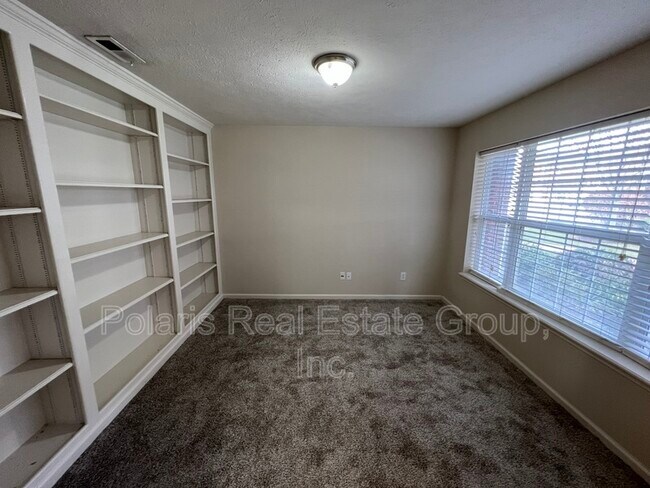Building Photo - 11935 Riley Dr