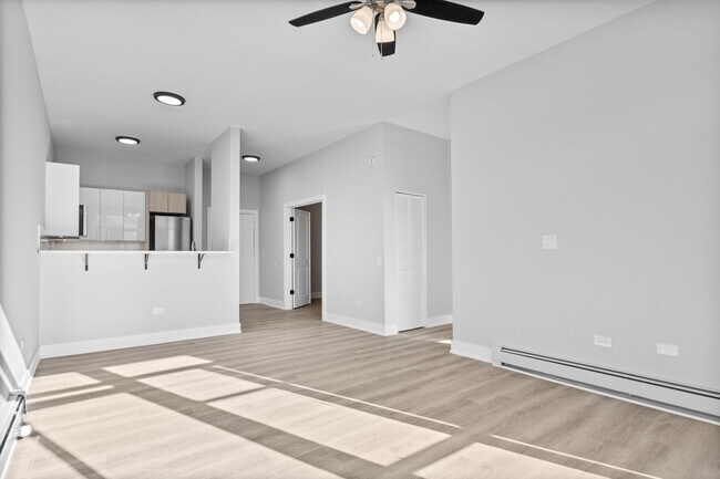 Building Photo - 1625 W Howard St