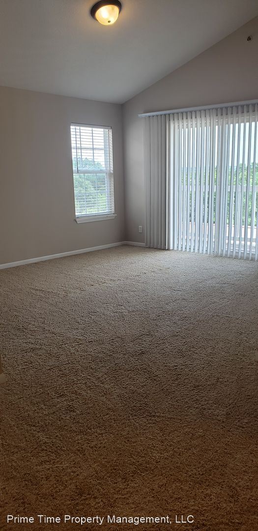 Building Photo - 2 br, 2 bath House - 8101 N Lawndale Avenu...