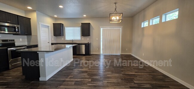 Foto del edificio - 3313 S Daybreak Ave