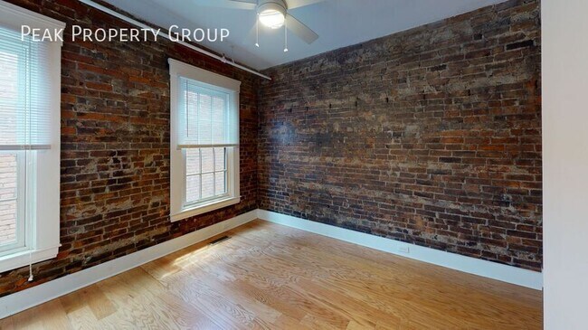 Foto del edificio - 516 E 13th St