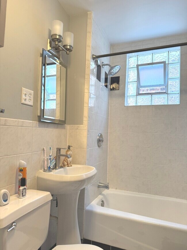 Foto del edificio - 2971 S Lyman St