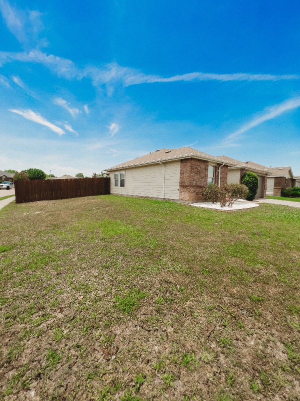 Building Photo - 243 Meadowcrest Dr