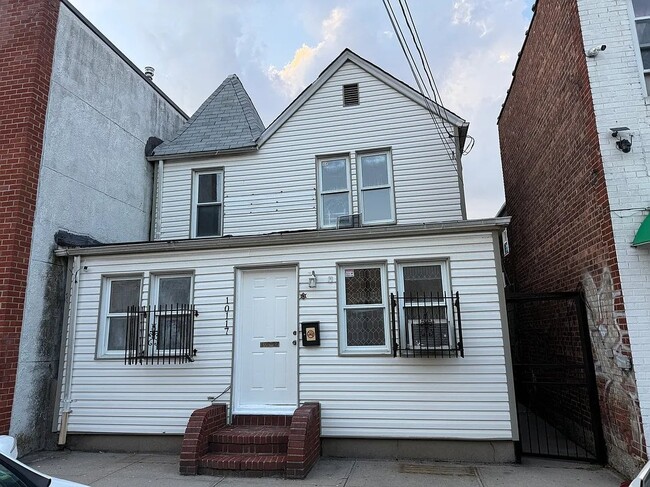 Building Photo - 101-17 94th Ave