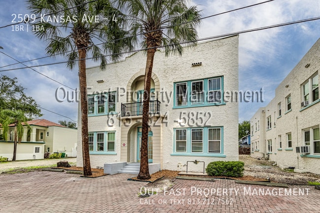 Building Photo - 2509 W Kansas Ave