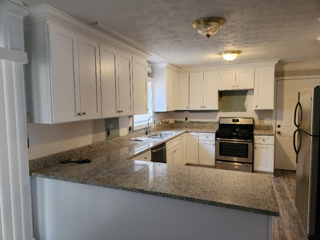 Building Photo - 471 Rock Meadow Dr