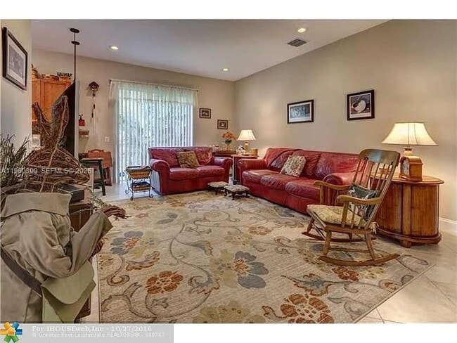 Foto del edificio - 4427 NW 41st Pl