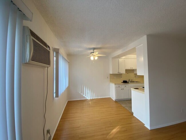 Foto del edificio - 3633 Keystone Ave
