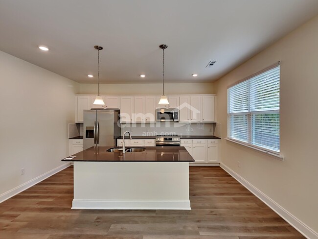 Building Photo - 3839 Kindness Wy