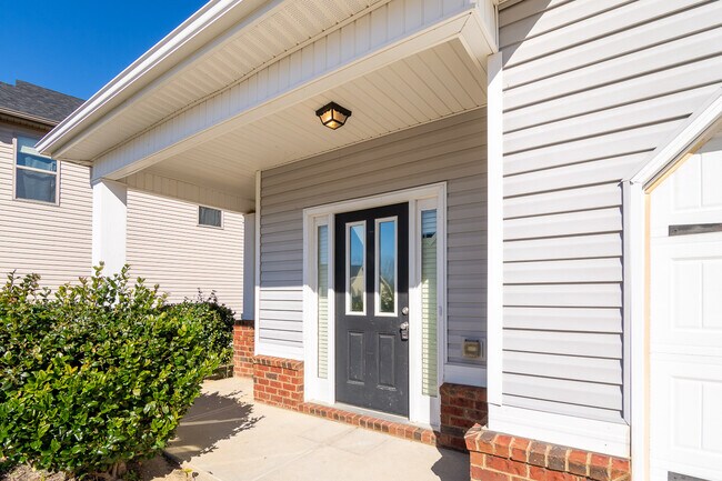 Foto del edificio - 3375 Grove Landing Cir