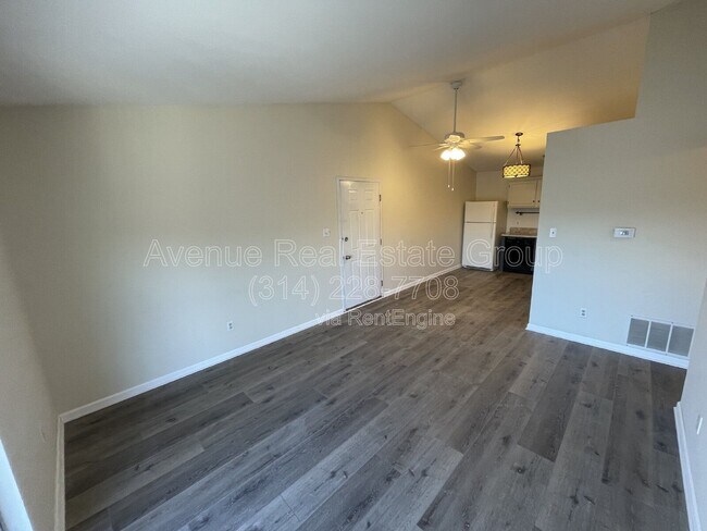 Foto del edificio - 1231 Creve Coeur Crossing Ln
