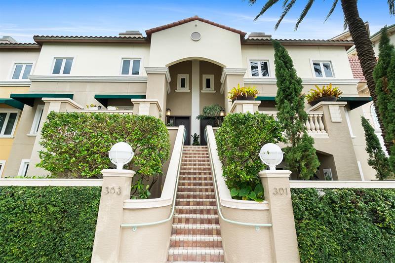 Foto principal - 301 Tarpon Dr