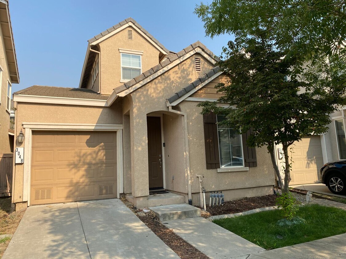 Foto principal - Coming Soon - Natomas 2/2 at Riverdale Nor...
