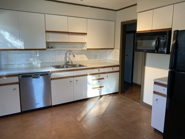 Photo du bâtiment - 1023 Dufferin Crescent