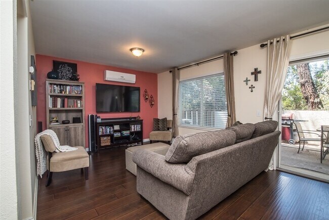 Foto del edificio - 575 Otay Lakes Rd