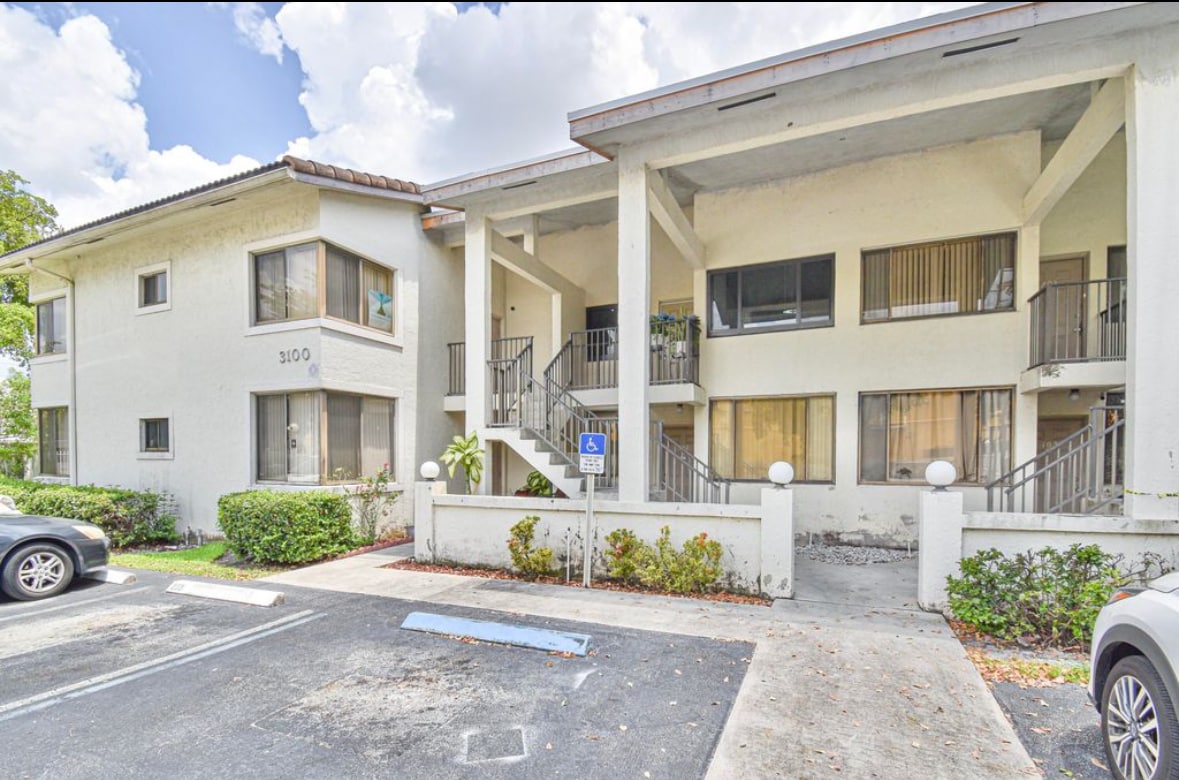 Primary Photo - 3100 NW 46th St