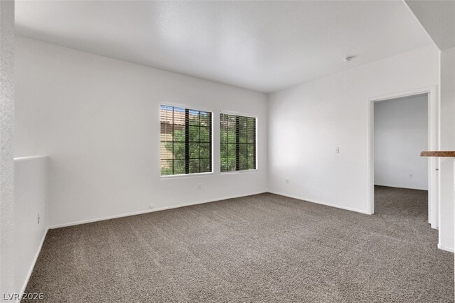 Foto del edificio - 2041 Hussium Hills St