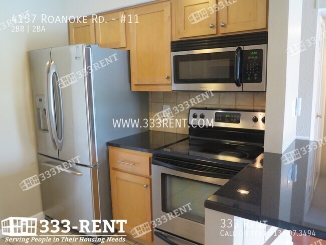 Foto del edificio - Your new condo awaits with gated parking a...