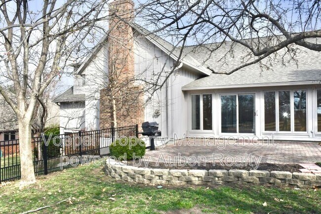 Foto del edificio - 3901 W 104th Terrace