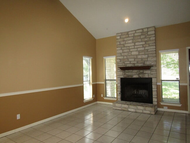 Building Photo - 7001 Winedale Dr