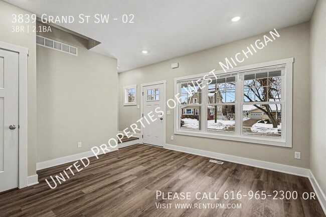 Foto del edificio - 3839 Grand St SW