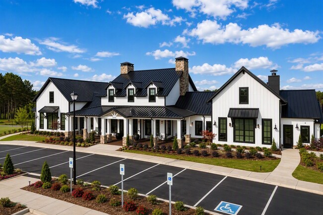Building Photo - 20147 Serendipity Dr