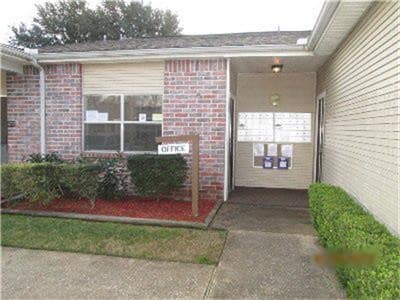 Building Photo - 2800 N Winfree St