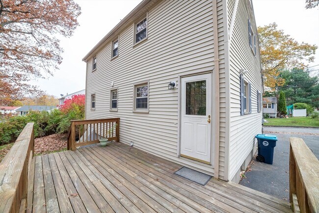 Foto del edificio - 6 Boston Dr