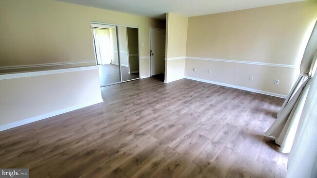 Building Photo - 762 Quince Orchard Blvd
