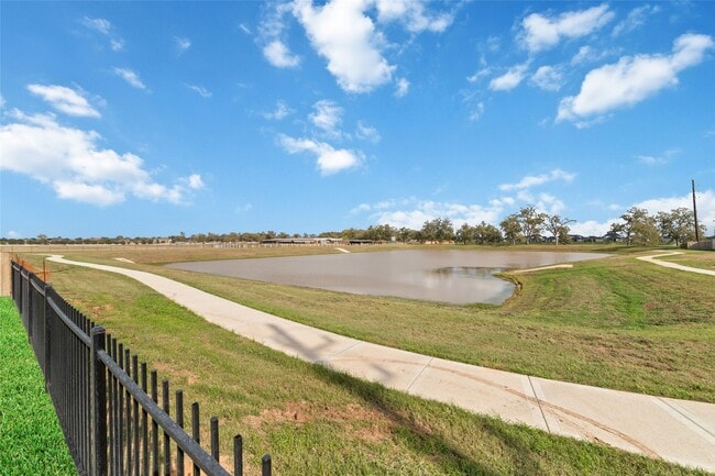 Building Photo - 8034 Marconi Corsco Dr