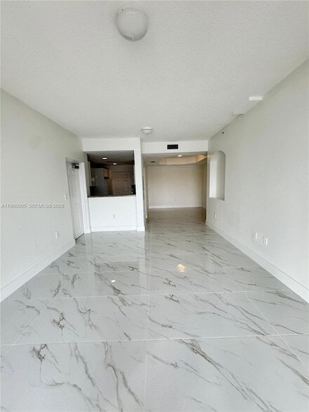Building Photo - 6360 NW 114th Ave