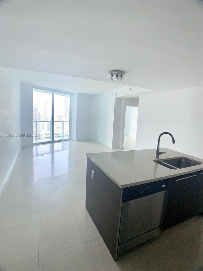 Foto del edificio - 1900 N Bayshore Dr