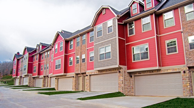 Building Photo - 235 S Rolling Woods Way
