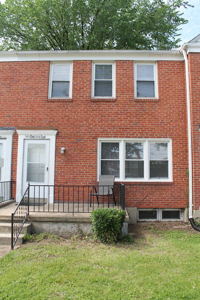 Foto del edificio - 8164 Loch Raven Blvd