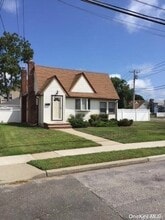Building Photo - 23 Rosebud Ave
