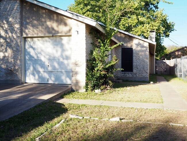 Building Photo - 1012 Fieldwood Dr