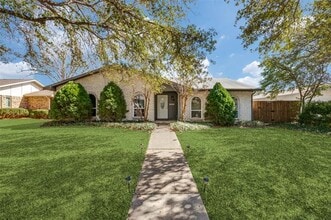 Building Photo - 5000 Goodwin Dr