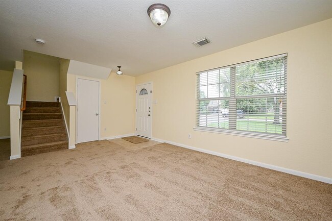 Building Photo - 2207 BrayBend Ln