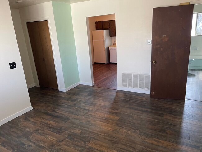 Building Photo - 1786 S 600 E