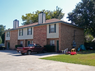 Primary Photo - 225 Shrum Ct