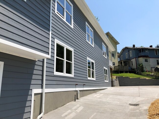 Building Photo - 441 West Virginia Ave.